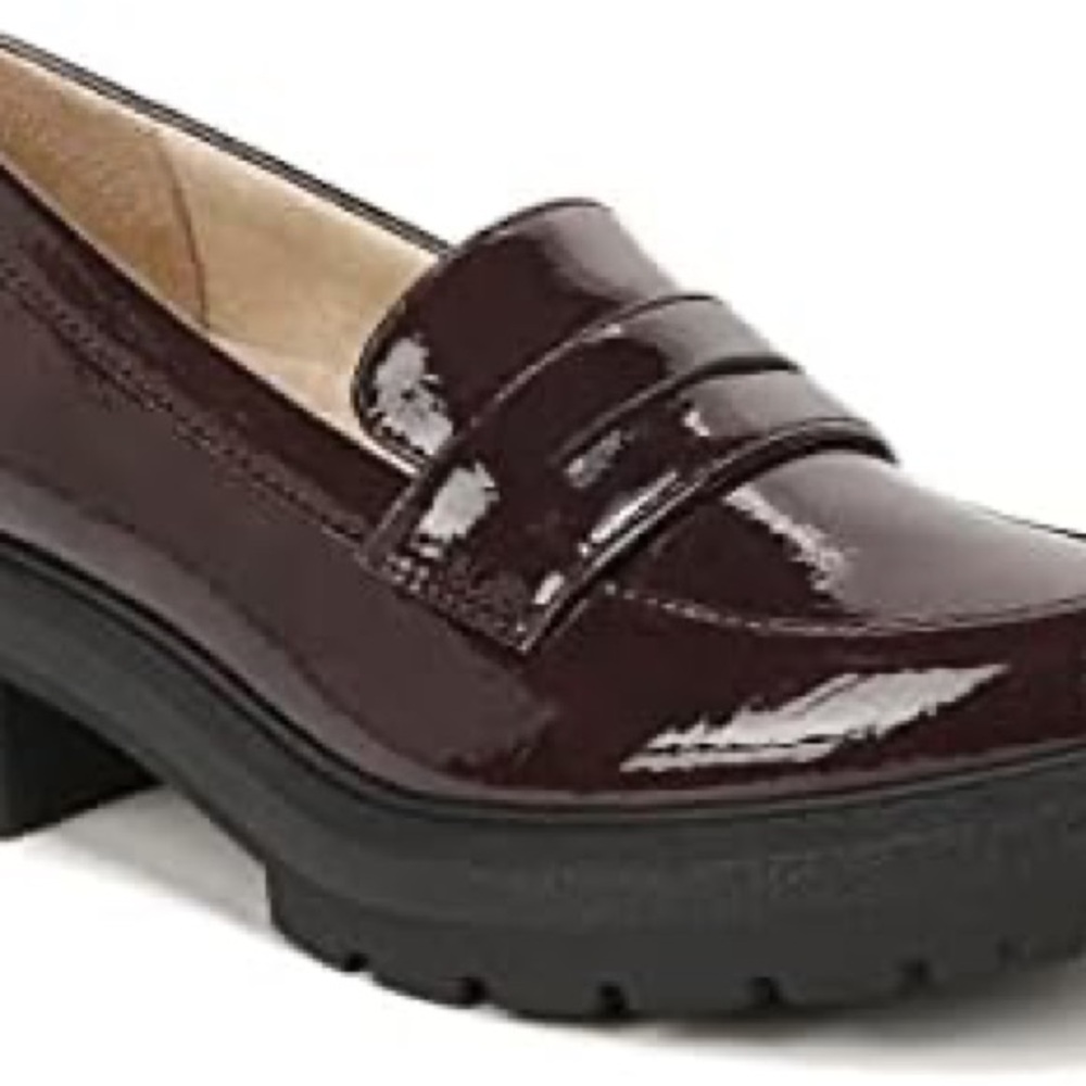 SOUL Naturalizer Shiny Maroon Loafers